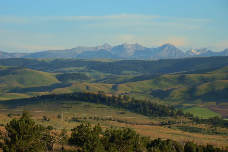 Montana Land for Sale with Impressive Views of the Bridger, Spanish